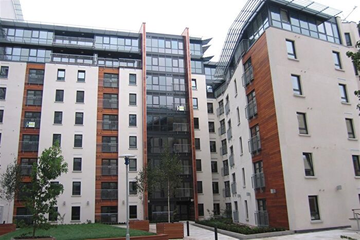 2 Bedroom Flat To Rent In Waterfront Plaza, Nottingham, NG2