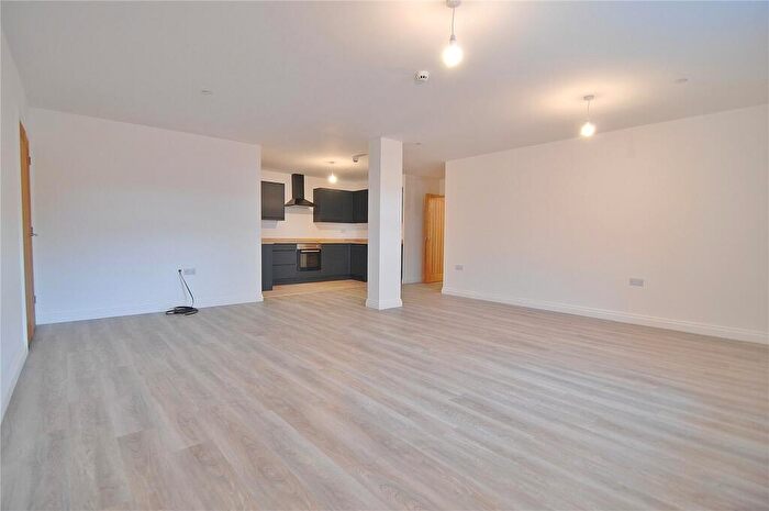 2 Bedroom Apartment To Rent In London Road, Stroud, Gloucestershire, GL5