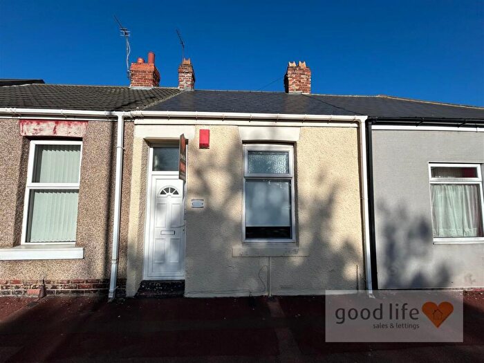 2 Bedroom Terraced Bungalow To Rent In Rutland Street, Pallion, Sunderland, SR4