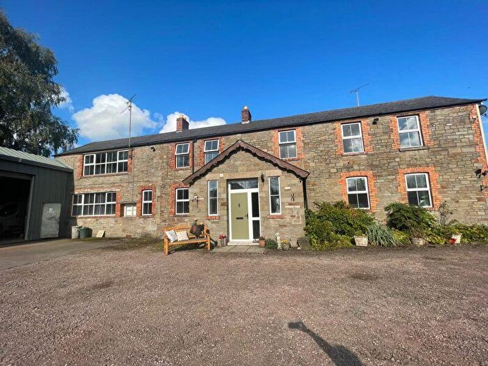 3 Bedroom Detached House For Sale In Valley Road, Cinderford, GL14