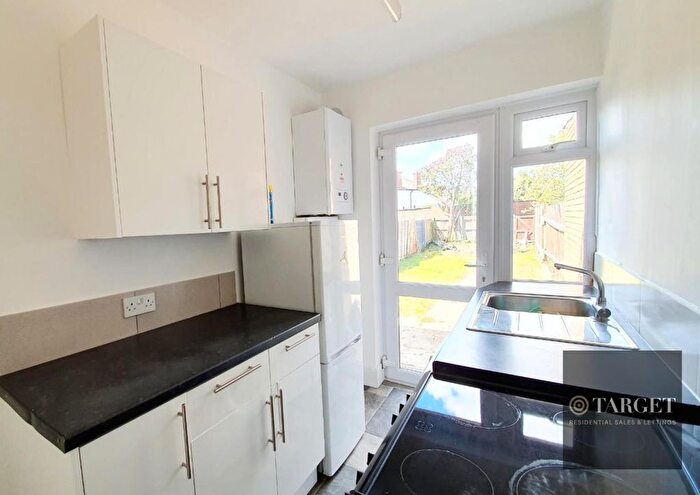 3 Bedroom Terraced House To Rent In Shaw Road, Enfield, EN3