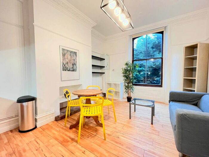 2 Bedroom Flat To Rent In Archway Road, London, N6