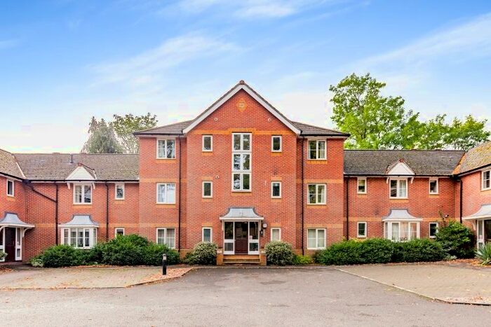 1 Bedroom Flat To Rent In Barton Road, Headington, Oxford, OX3