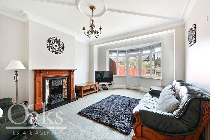 6 Bedroom Semi Detached House For Sale In Sefton Road, Addiscombe, CR0