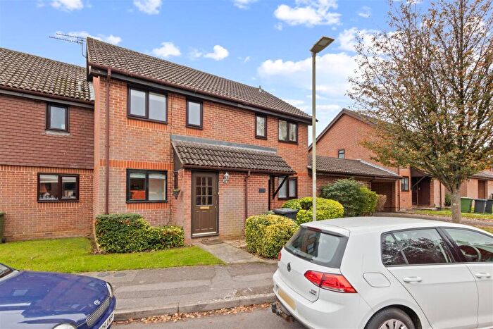 2 Bedroom Terraced House For Sale In Balmoral Way, Petersfield, GU32