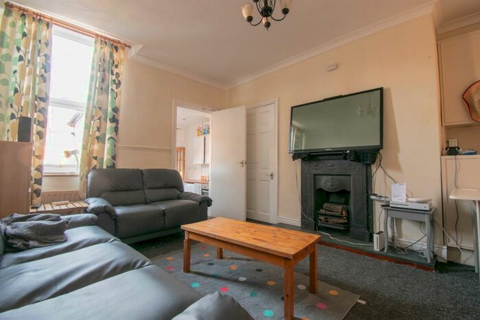 6 Bedroom Maisonette To Rent In Tavistock Road, Jesmond, Newcastle Upon Tyne, NE2
