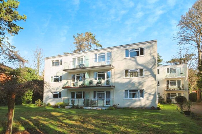 2 Bedroom Apartment For Sale In Portarlington Road, Westbourne, BH4