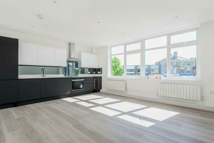 2 Bedroom Flat To Rent In Friary Place Strood, ME2