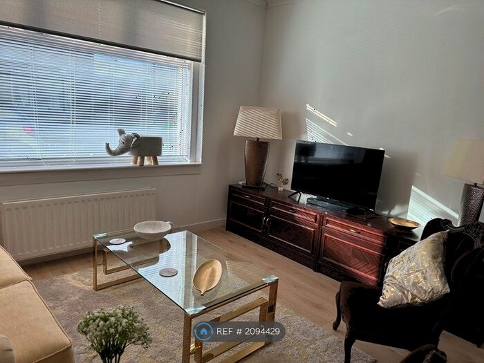 1 Bedroom Flat To Rent In High Street, Stewarton, Kilmarnock, KA3