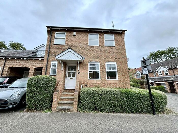 5 Bedroom House To Rent In St Giles Close, Durham, DH1