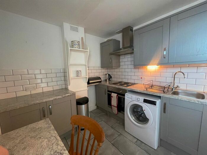 2 Bedroom Cottage To Rent In Clarence Street, Dartmouth, TQ6