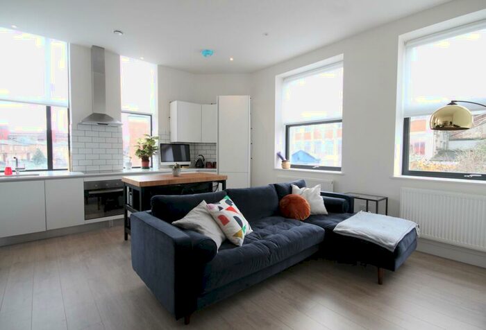 1 Bedroom Flat To Rent In Cambridge House, Mayes Road, Haringay, N22