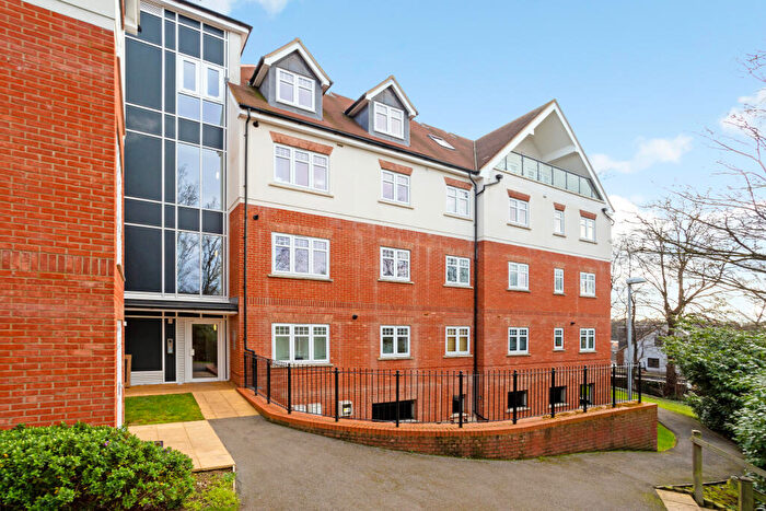 2 Bedroom Flat For Sale In Bhamra Gardens, Maidenhead, SL6