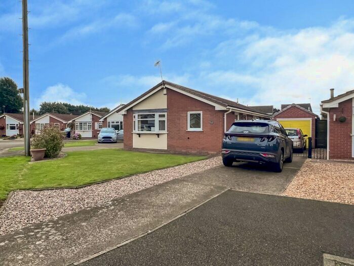 3 Bedroom Bungalow To Rent In Quantock Road, Long Eaton, NG10