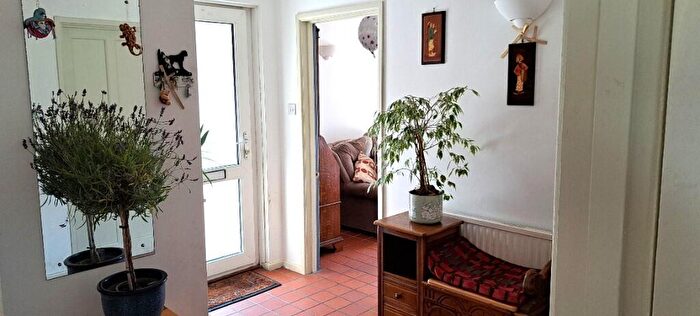 2 Bedroom Detached Bungalow For Sale In Bay Crescent, Swanage, Dorset, BH19 - Photo 7