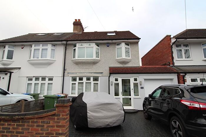 4 Bedroom Semi Detached House For Sale In Berkeley Avenue, Bexleyheath, DA7