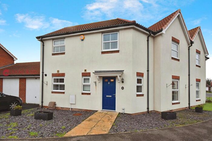 3 Bedroom Semi Detached House For Sale In Hereson Road, Broadstairs, CT10