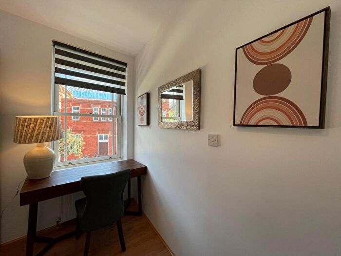 Studio To Rent In Grafton Road, London, NW5