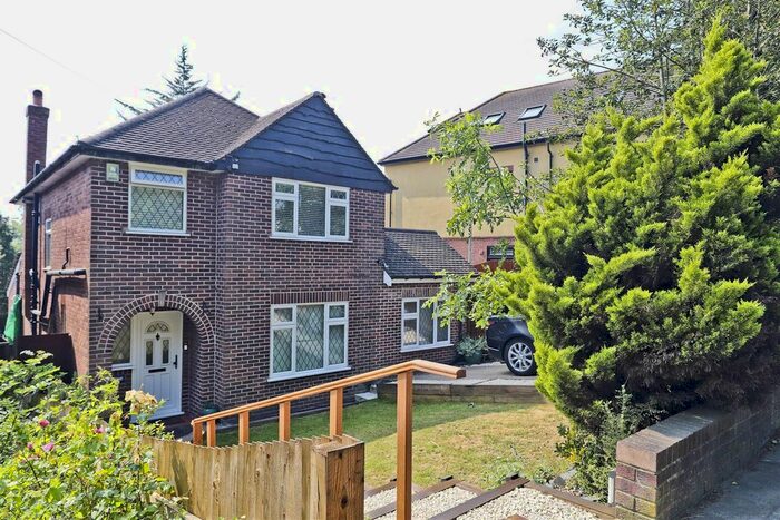 3 Bedroom Detached House To Rent In Swakeleys Road, Ickenham, UB10