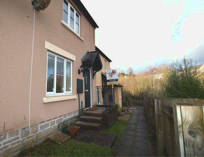 2 Bedroom Property To Rent In The Gallops, Pillmere Saltash Town, Saltash, PL12
