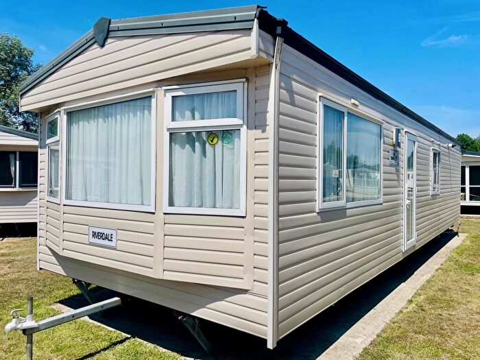 2 Bedroom Caravan For Sale In Cosalt Riverdale, Brightlingsea Holiday Park, Brightlingsea, Colchester, Essex, CO7