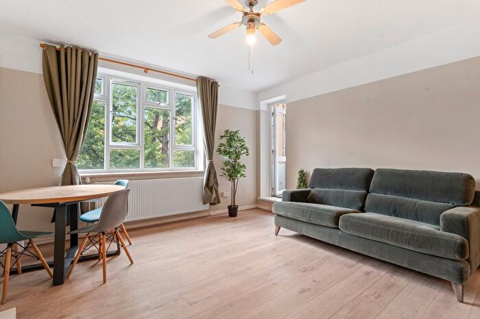 4 Bedroom Flat To Rent In Lydgate House, Mayville Estate, N16