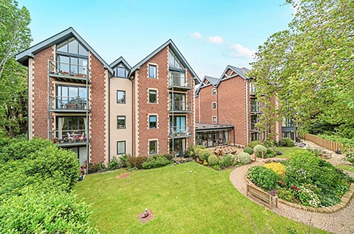 1 Bedroom Flat For Sale In Courtland Road, Paignton, Devon, TQ3