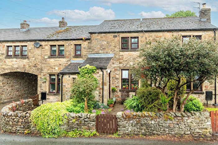 2 Bedroom Terraced House For Sale In Station Road, Long Preston, Skipton, North Yorkshire, BD23