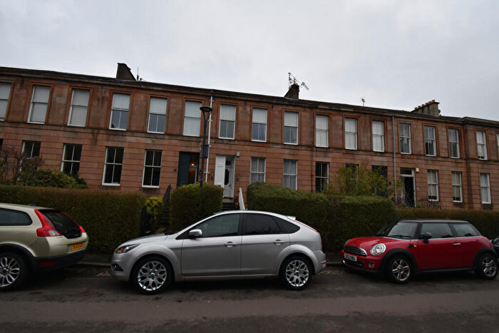 2 Bedroom Flat To Rent In Queen Square, Strathbungo, G41