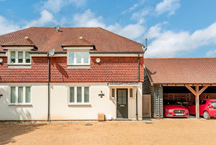 3 Bedroom Semi-Detached House For Sale In Malthouse Lane, Horley, RH6