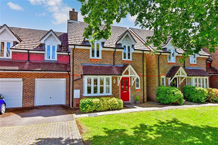 4 Bedroom Detached House For Sale In Hambledon Road, Waterlooville, Hampshire, PO7