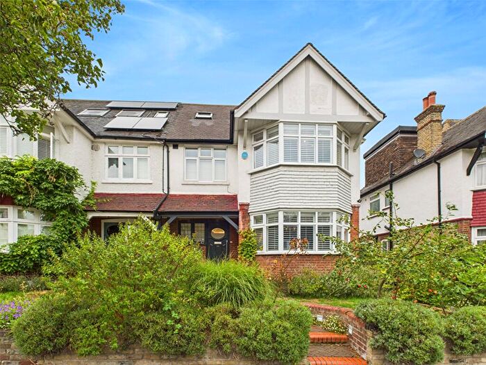 5 Bedroom Semi-Detached House To Rent In Hertford Avenue, SW14