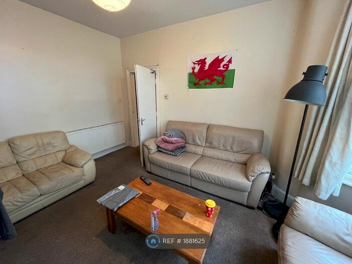 7 Bedroom Terraced House To Rent In Gloucester Road, Horfield, Bristol, BS7