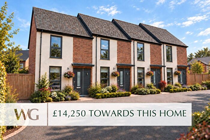 2 Bedroom End Terrace House For Sale In Beryl Row, Exeter, EX4