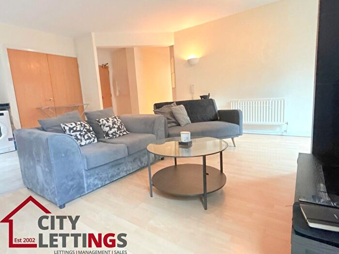 2 Bedroom Apartment To Rent In Portland Square, Arboretum, NG7