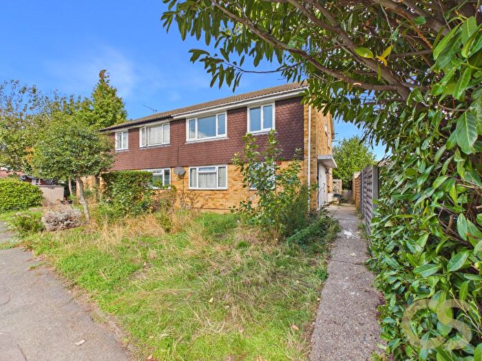 2 Bedroom Maisonette To Rent In Perrysfield Road, Cheshunt, Waltham Cross, Hertfordshire, EN8