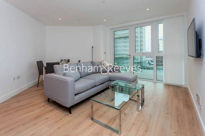 2 Bedroom Flat To Rent In Sovereign Court, Hammersmith, W6