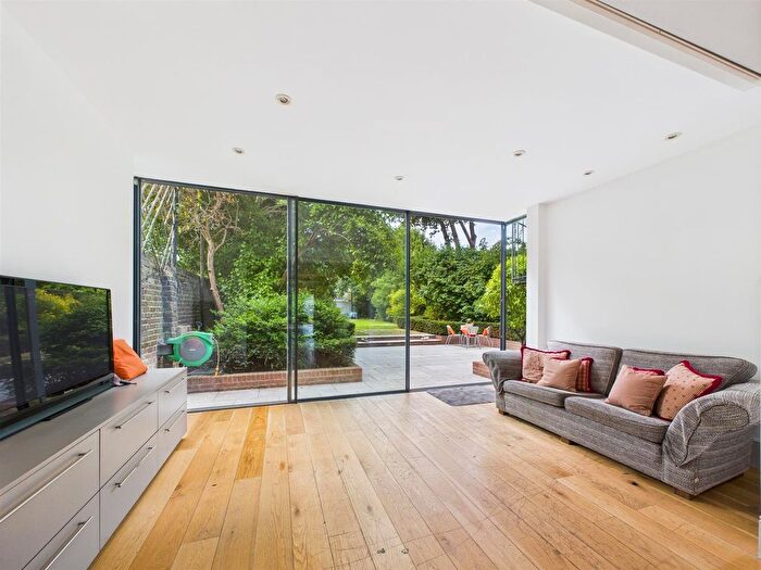5 Bedroom Property To Rent In Castelnau, Barnes, SW13