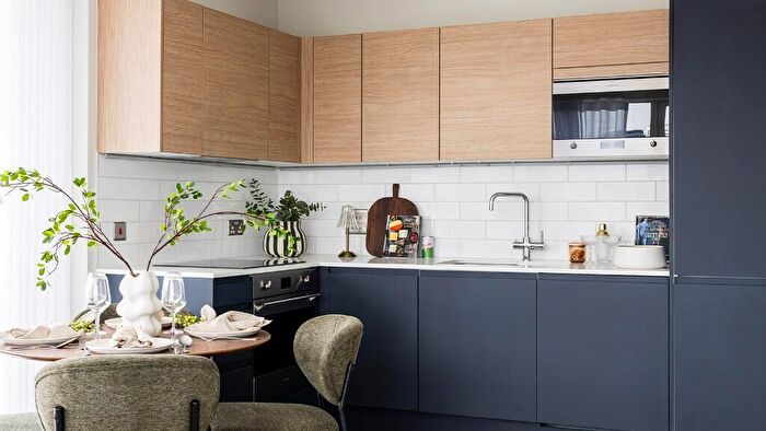2 Bedroom Apartment For Sale In Grinstead Road, Deptford, SE8
