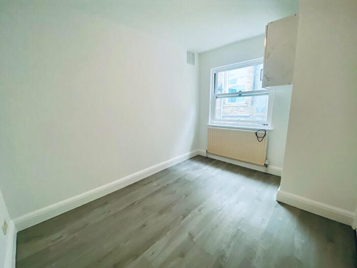 Studio To Rent In Holloway Road, Archway, N19