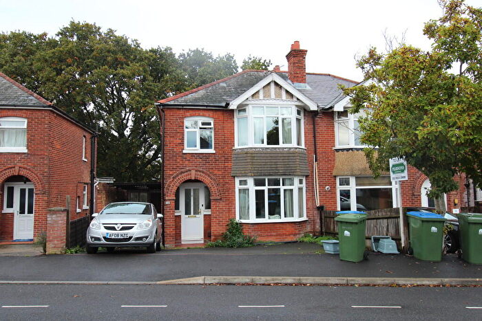 4 Bedroom End Of Terrace House To Rent In Sirdar Road, Southampton, SO17