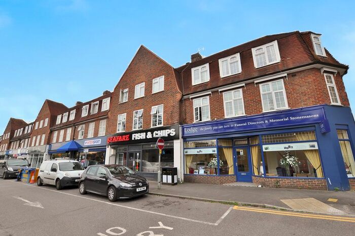 2 Bedroom Flat To Rent In London Road, Guildford, Surrey, GU4