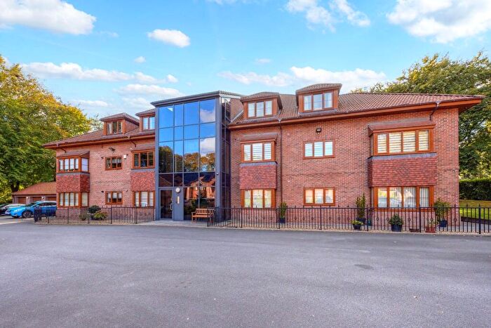 2 Bedroom Apartment For Sale In Kings Gate, Moorgate, Rotherham, S60