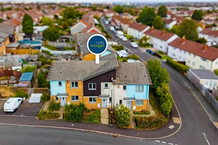 2 Bedroom Terraced House For Sale In Modern House | Cosmetic Updating |, BS13