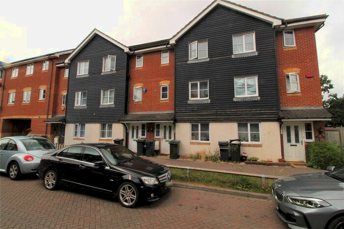 4 Bedroom Terraced House To Rent In Kings Prospect, Ashford, Kent, TN24