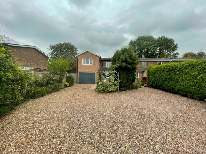 4 Bedroom Semi-Detached House For Sale In Partridge Close, Upper Bruntingthorpe, Lutterworth, LE17