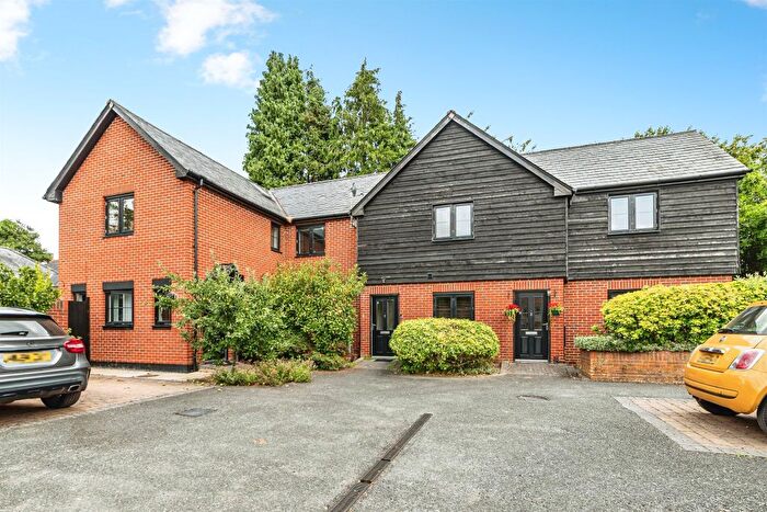 1 Bedroom Terraced House For Sale In The Old Stable Yard, Basingstoke, RG21