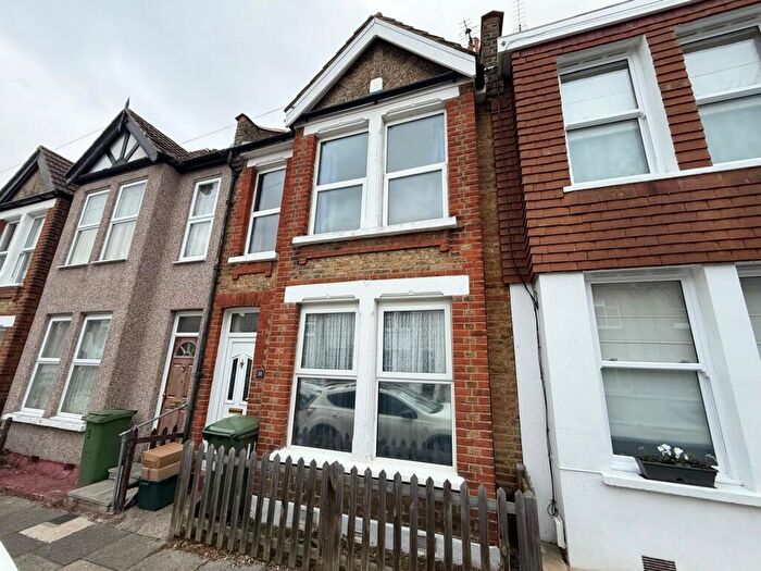 2 Bedroom House To Rent In Hilldrop Road, Bromley, BR1