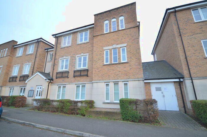 2 Bedroom Apartment To Rent In Anstey Road, Farnham, Surrey, GU9