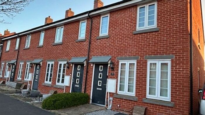 2 Bedroom End Of Terrace House For Sale In Hutchins Way, Basingstoke, RG24